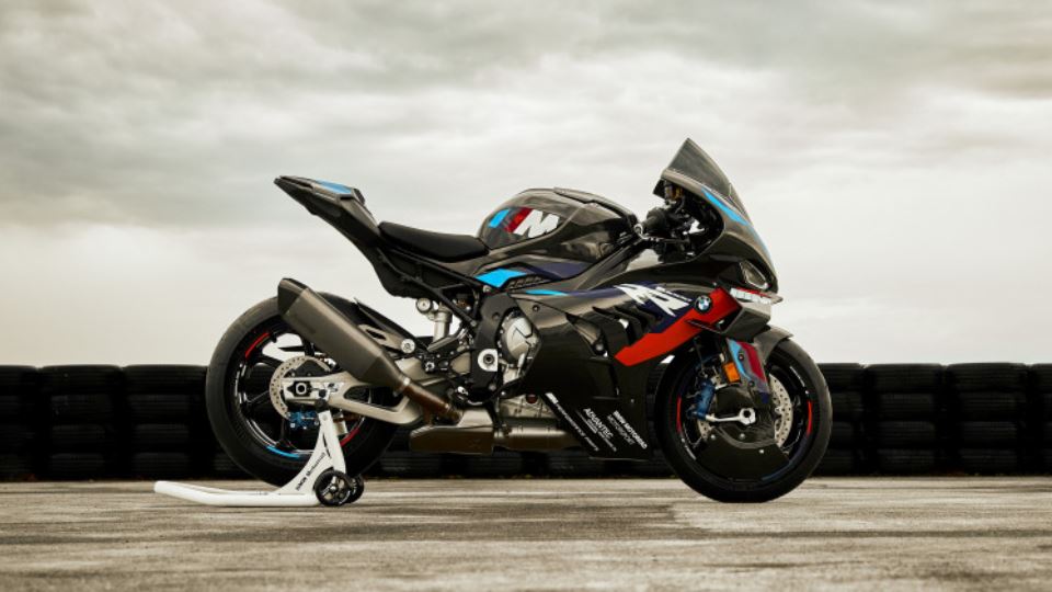 موتورسیکلت ب ام و M1000RR M